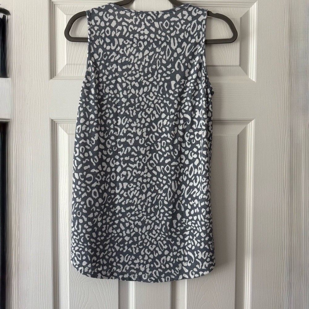 Gray Leopard Print Tank Top - Picture 5 of 5